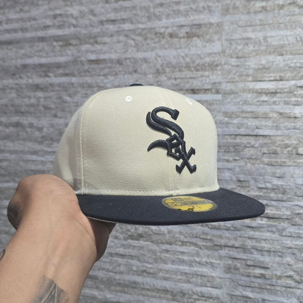 Gorra New Era –  Chicago White Sox  (Beige & Negro)