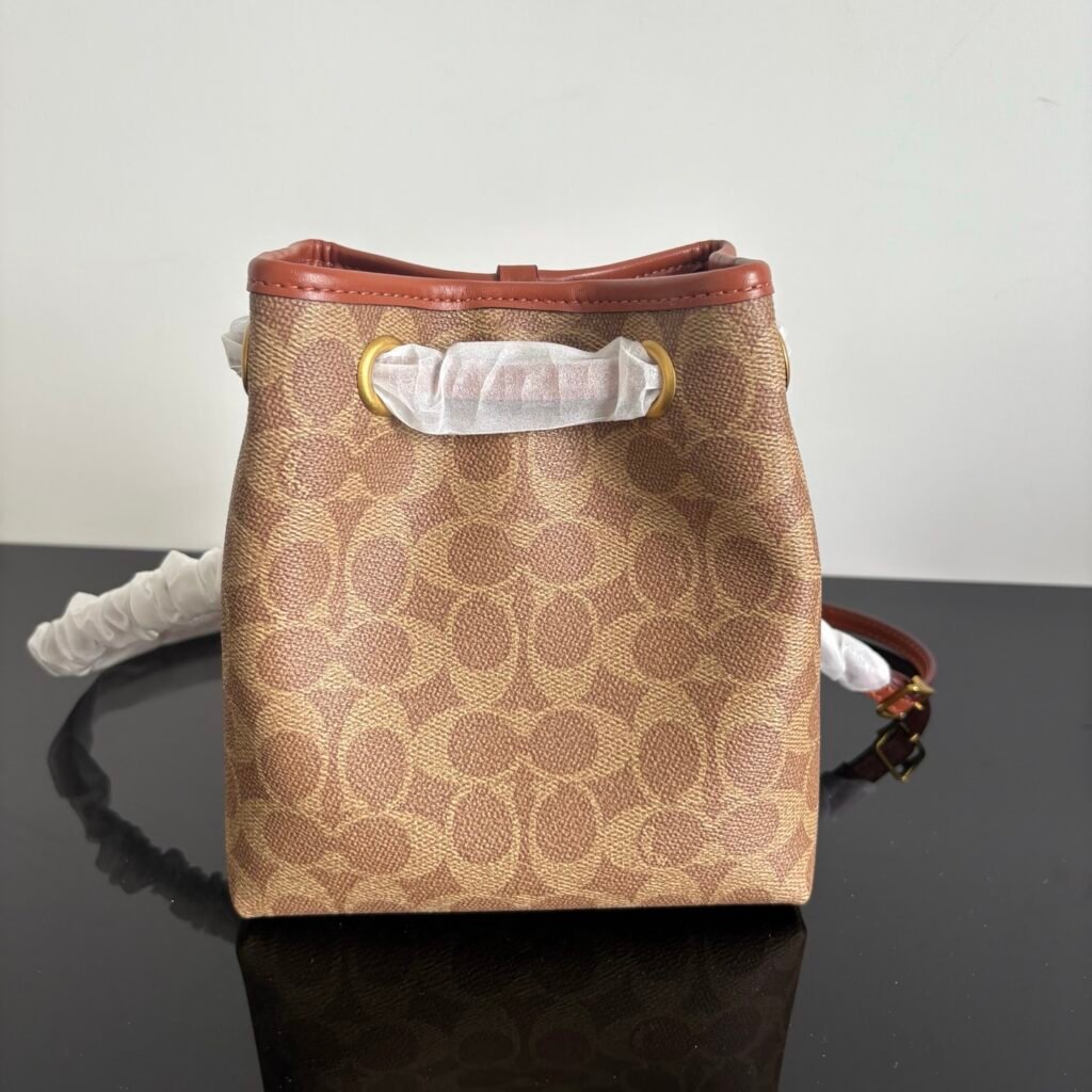 Bolsa Coach –  Jade Drawstring (Rojo y Marron)