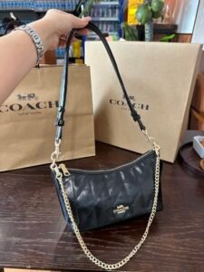 Bolsa Coach –  Caitlin Shoulder (Negra)