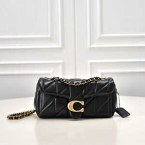 Bolsa Coach –   Coach Quilted Tabby Shoulder Bag 20 (Negra)