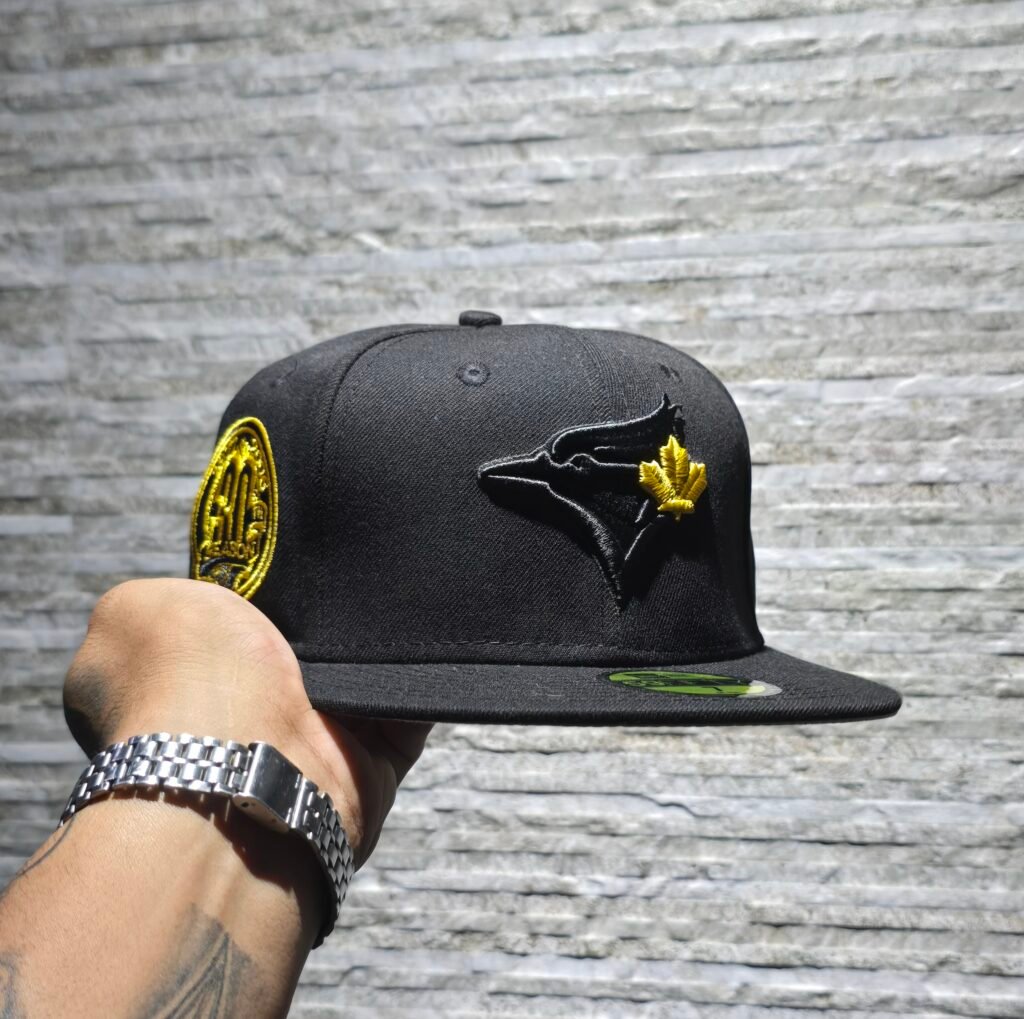 Gorra New Era – Toronto Blue Jays 30th Season Anniversary Side Patch Black & Gold (Negro & Dorado)